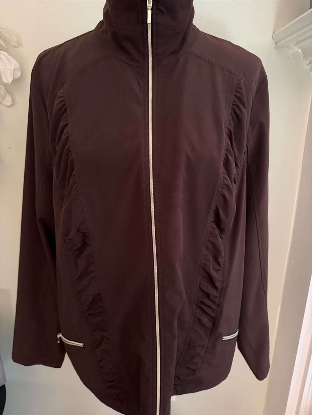 Chico's Zenergy Dark Brown Water Repellent Zip Front Utility Jacket Size 3 - Picture 7 of 9